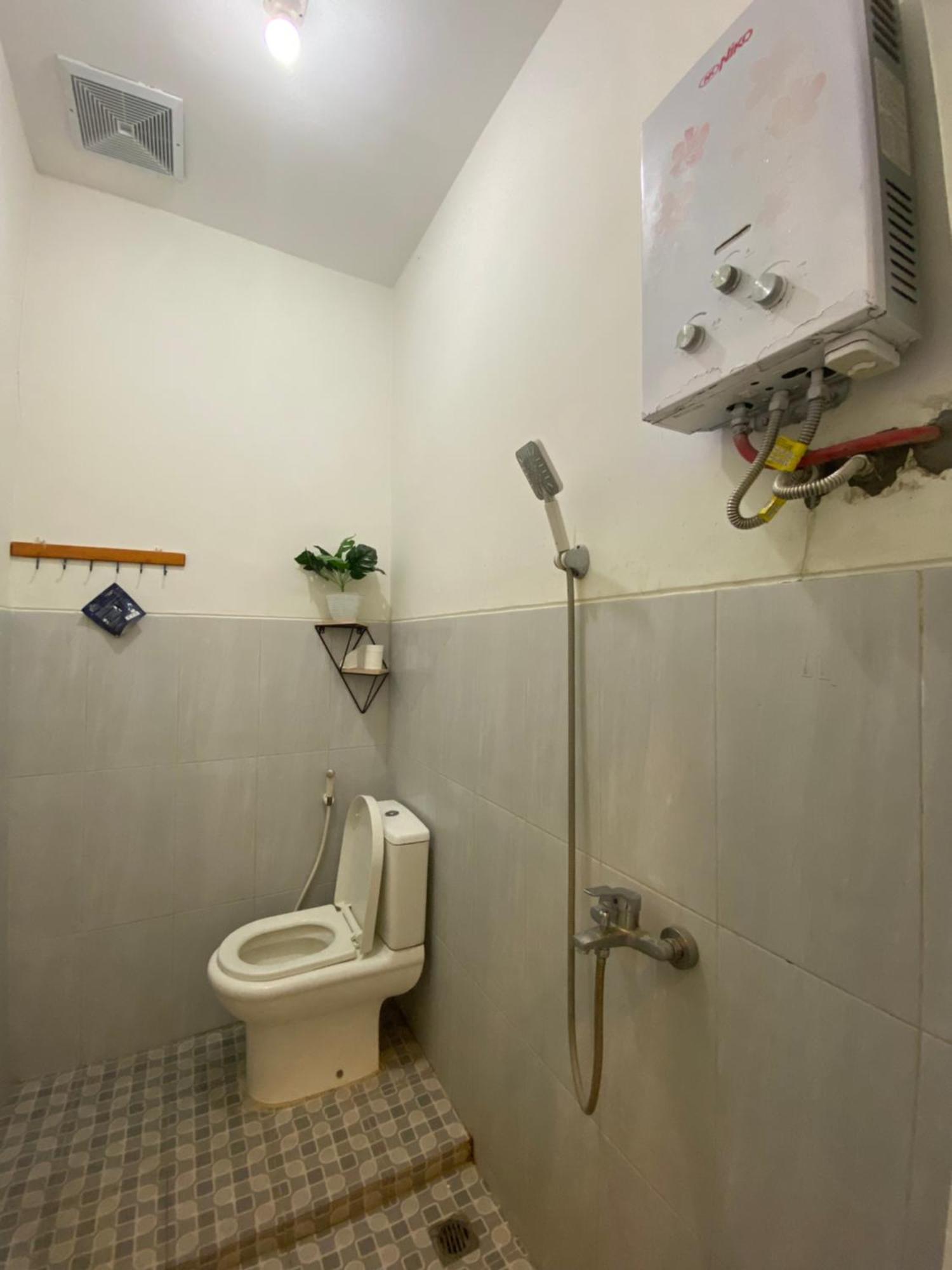 Robiu Bed & Breakfast バニュワンギ エクステリア 写真
