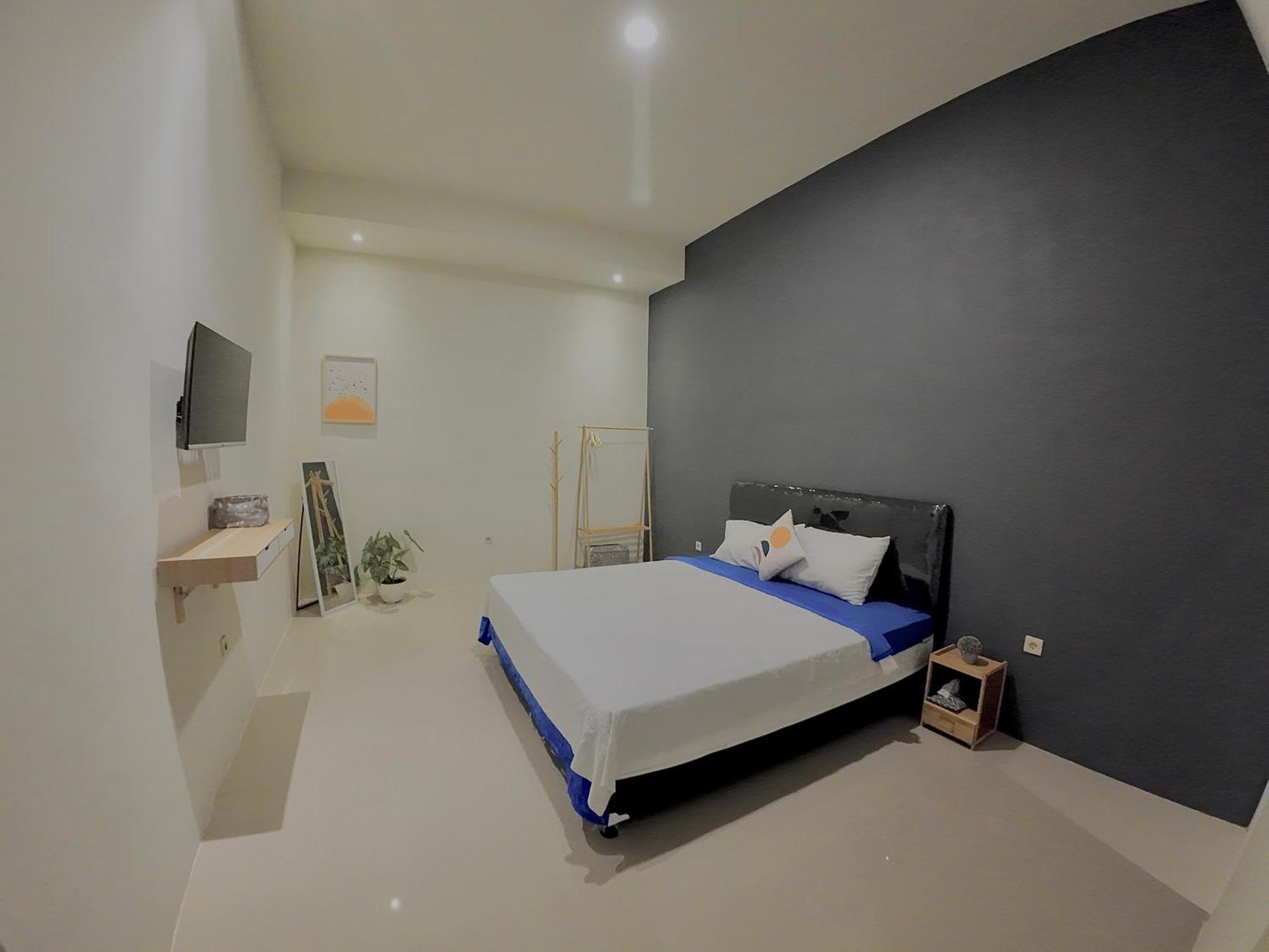 Robiu Bed & Breakfast バニュワンギ エクステリア 写真