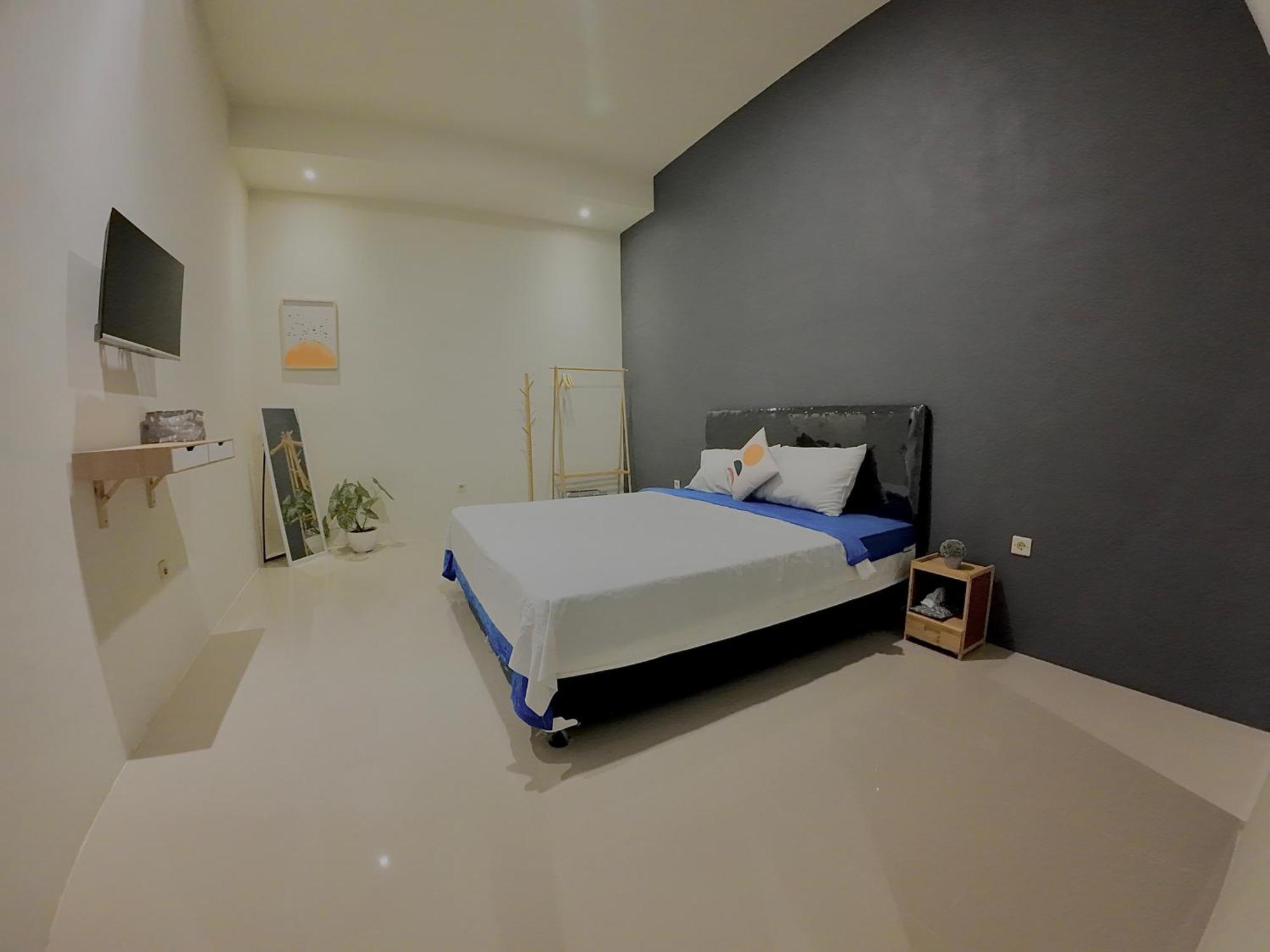 Robiu Bed & Breakfast バニュワンギ エクステリア 写真