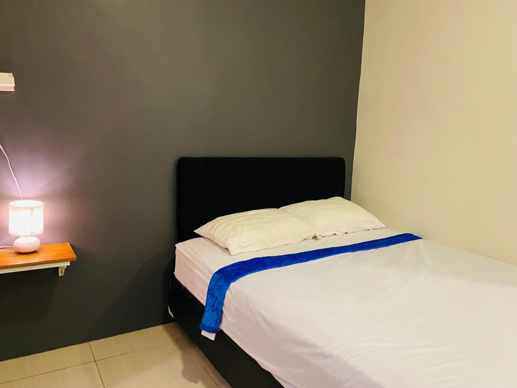 Robiu Bed & Breakfast バニュワンギ エクステリア 写真